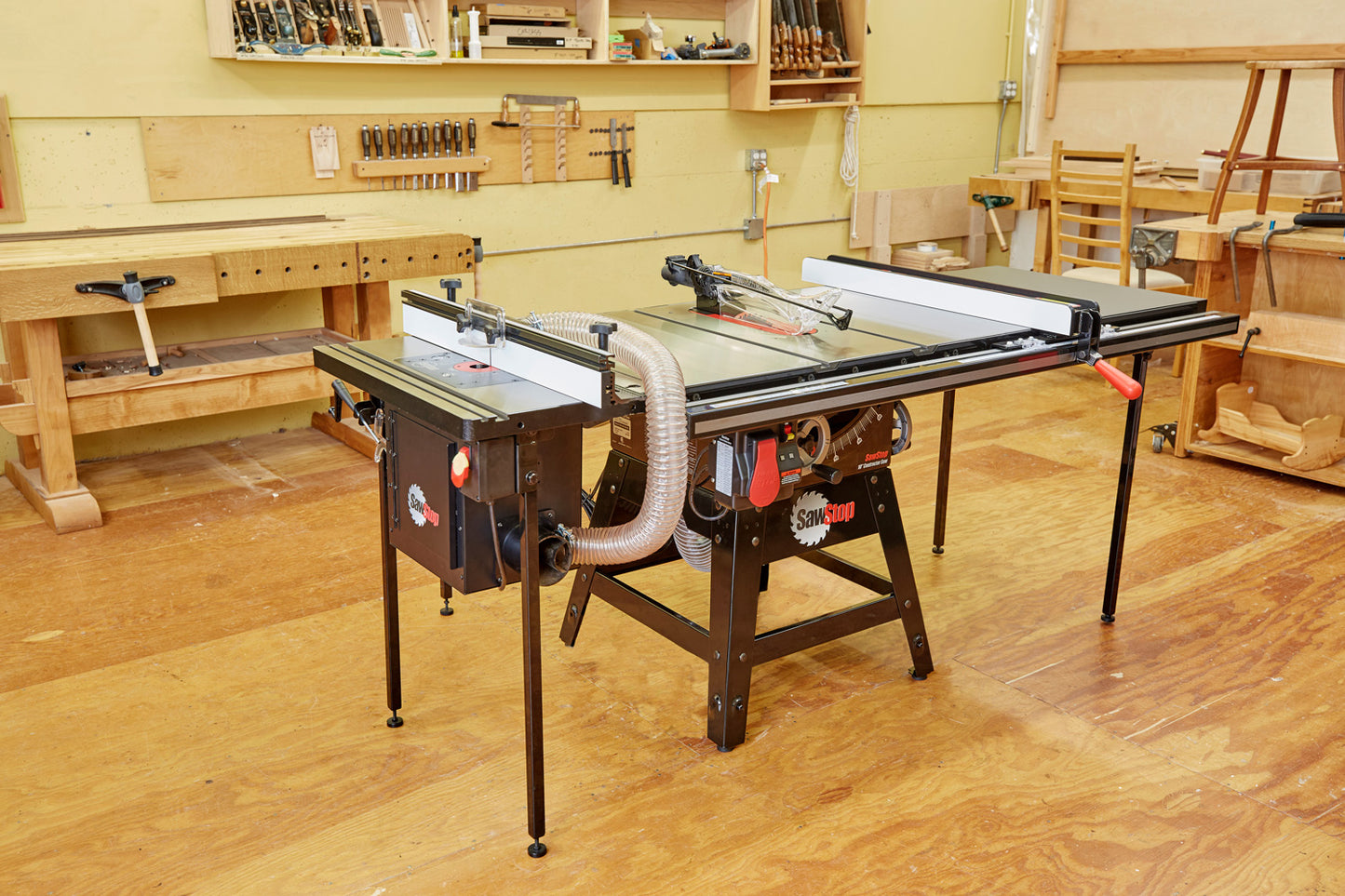 SawStop® 36" Contractor Saw | Profession T-Glide Fence System | CNS175-TGP236